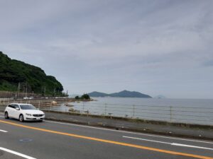 海沿いの道